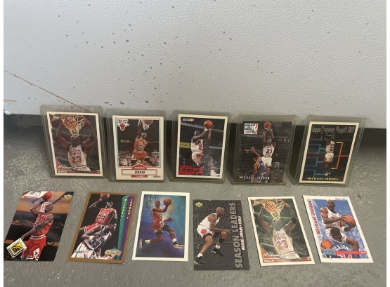 12 Michael Jordan Basketball Cards