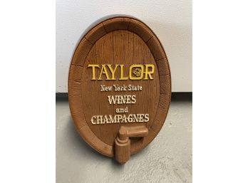 Harbor Industries Taylor, New York State Wines & Champagne Wall Hanger