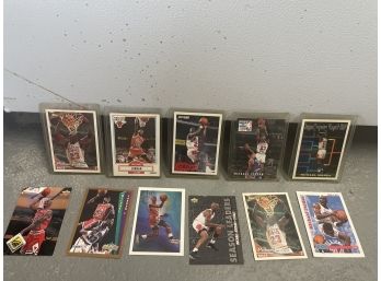 12 Michael Jordan Basketball Cards