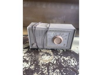 Retro Motorola Tube Radio- Untested