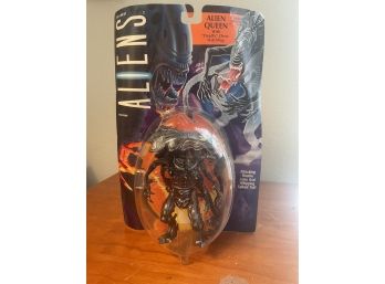 Alien Queen With Deadly Chest Hatching, (1992) Kenner Action Figure