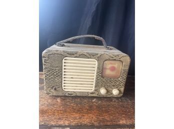 Trav-Ler Tube Radio 1947 Snakeskin- Untested