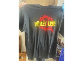 Motley Crue Q94.5 Radio XL Tee Shirt