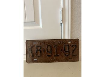 Vintage License Plate- 1945 Michigan