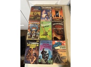 1960s & 1980s Sci-Fi Books (9): The Labyrinth Of Dreams, Dragon Flight, Voyager In Night, Etc.