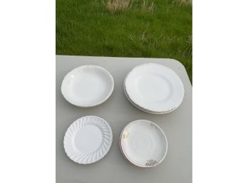 15 Piece White Decorative Plates