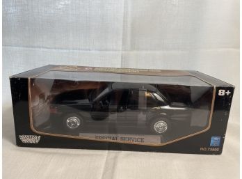 Motor Max 1:18 Ford Crown Vic New In Box