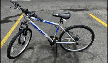 New Highland Huffy 26' Blue Silver Bike