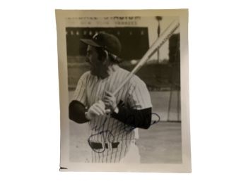 NY Yankees Yogi Berra Autograph Photo