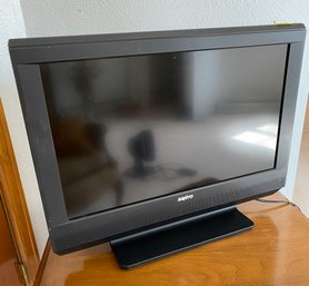 Sanyo Television With Remote