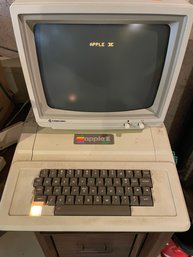 Original Apple II Computer & Components