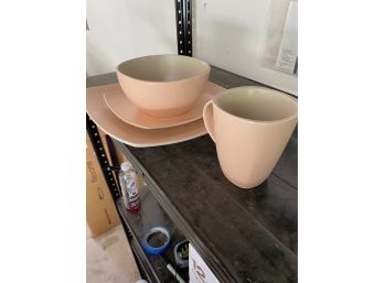 4 Piece Dish Setting For 4 People - Peach Color
