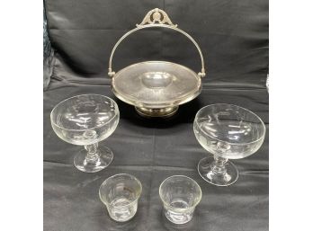 Fancy Champagne Coupe Set