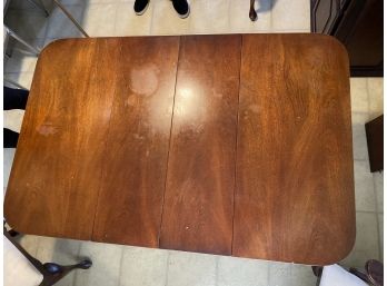 Drop Leaf Dining Table W/leaf And 6 Chairs
