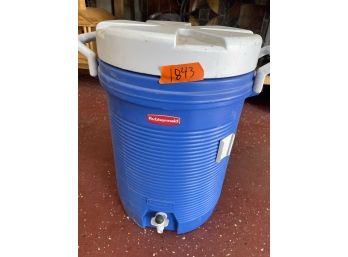 Rubbermaid Drink Cooler With Spout