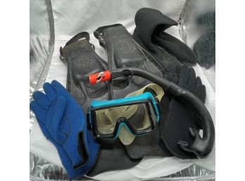 Scuba Items And Army Duffle