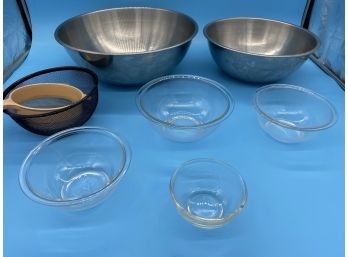 Assortment Of Mixing Bowls & Mesh Strainers