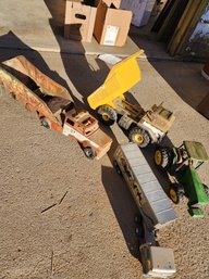 #452 Old Toys - Semis - Tonka - Tractor