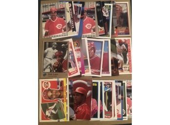 Lot Of (34) HOF Barry Larkin Baseball Cards