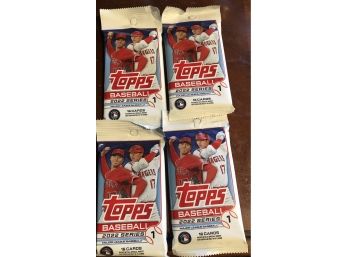 2022 Topps Baseball Series 1  4 Packs / 16 Cards Per Pack