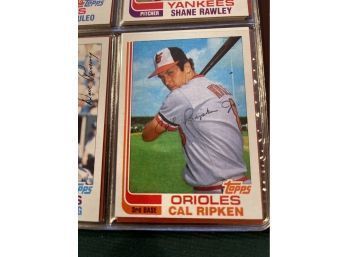 Topps Baseball 1982 Complete Set And Complete Traded Set