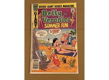 Archie Giant Series #496 Betty & Veronica Summer Fun Sexy Dan DeCarlo Bikini Cvr