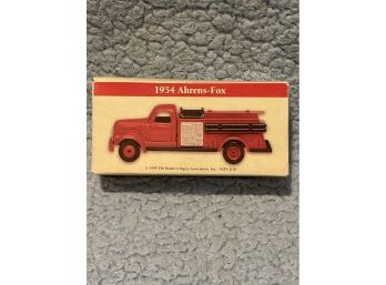 1999 The Readers Digest 1954 Ahrens-Fox Fire Truck Diecast Collectible