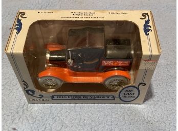 Ertl Ford 1918 Runabout V&S Variety Stores Delivery Bank 1:25 Scale Die Cast