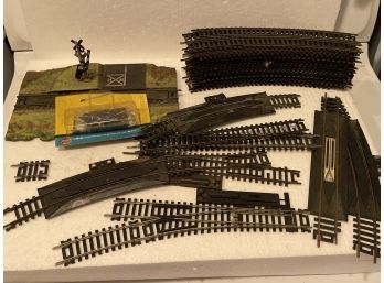 HO Scale Train Tracks And Accessories