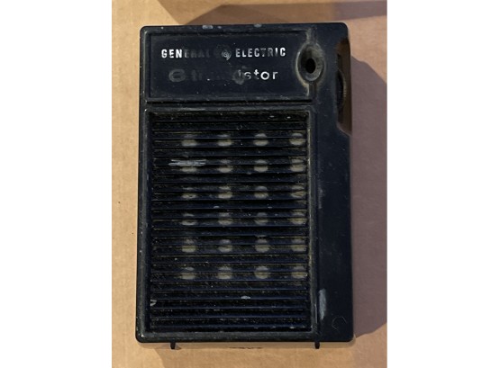 Vintage General Electric 6 Transistor Radio