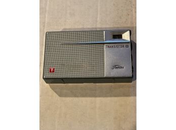 Vintage Toshiba 6  Transistor Radio