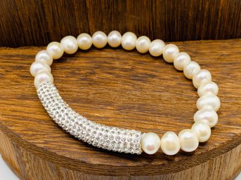 7.5-8mm White Pearl And White Crystal Silver Tone Stretch Bracelet - 7