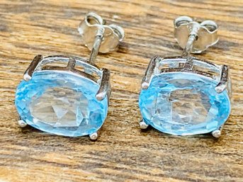 Exotic Jewelry Bazaar 9x7mm Oval Cabo Delgado Blue Apatite Rhodium Over Silver Stud Earrings