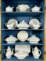 Sizable 16-piece Collection Of White Ceramic Soup Tureens & Pitchers - Ironstone