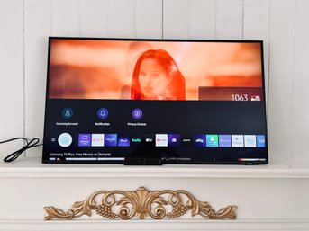 Samsung UN43au8000fxza 43' Flat Screen Smart TV With No Stand