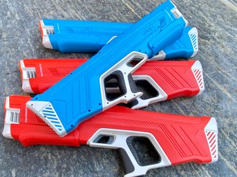 Set Of 4 Spyra Two Red And Blue Duel Water Blasters