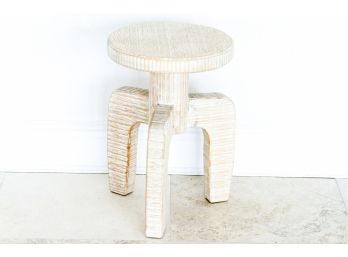 Round Side Table With 3 Legs