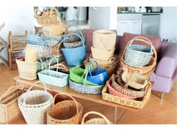 Lot Of 42 Baskets - Assorted Sizes