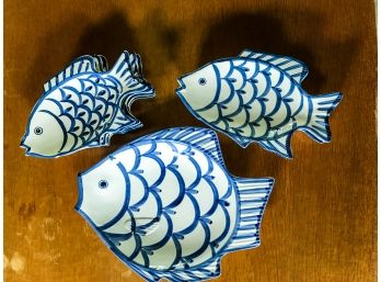 Set Of 8 Blue And White Fish Plate With Platter - No Mark