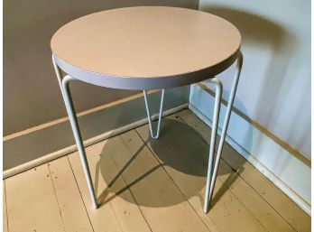 White Florence Knoll Hair Pin Stacking Table