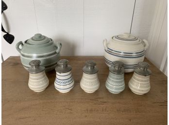 Collection Of 7 Pieces Pottery - Not Matched - 2 Covered Jars And 5 Salt And Peppers