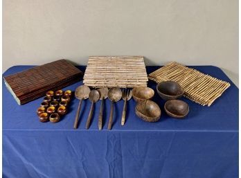 Collection Of Placemats, Wood Bowls, Napkin Rings And Serving Pieces  - Bamboo And Wood
