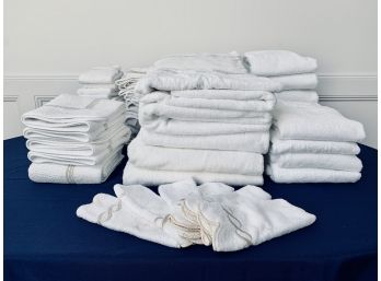 Collection Of Pratesi Towels - Bath Sheets, Bath Towels, Bath Mats, Hand Towels And Wash Clothes