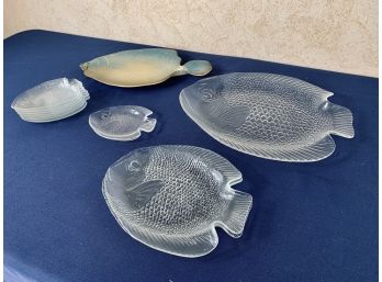 Set Of Clear Glass Fish Plates And Signed Ceramic Flounder