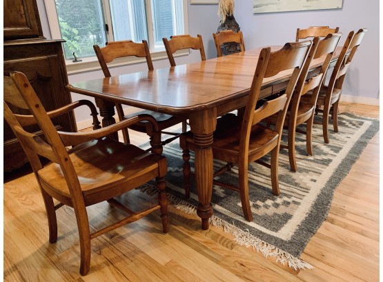Nichols & Stone Co. Traditional Wood Dining Table And 2 Arm Chairs And 6 Side Chairs