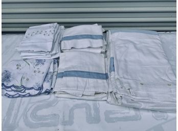 Collection Of Schweitzer Bed Linens - 1 King Set And Coordinating Euro Shams And Standard Shams