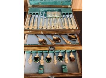 Set Of 8 Stainless Steel Flatware Set In Wooden Box - Gold Ornate Detail
