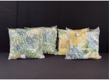 Collection Of 4 Throw Pillows - Floral Motif
