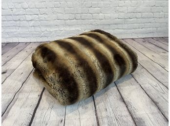 Large Faux Fur Throw Blanket - Luxury
