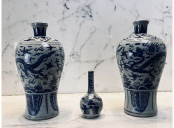3 Ceramic Vases - Blue And White Chinese Export